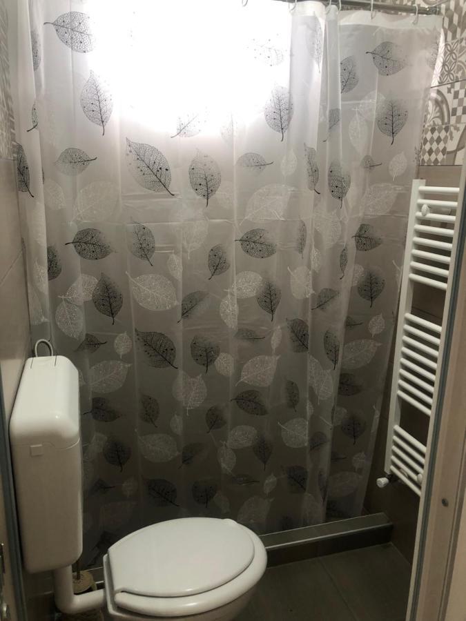 Miki Guest house